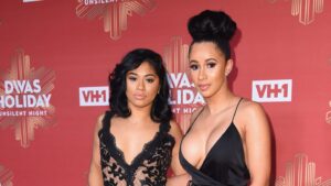 Hennessy Carolina bio