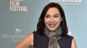 Stephanie Courtney bio