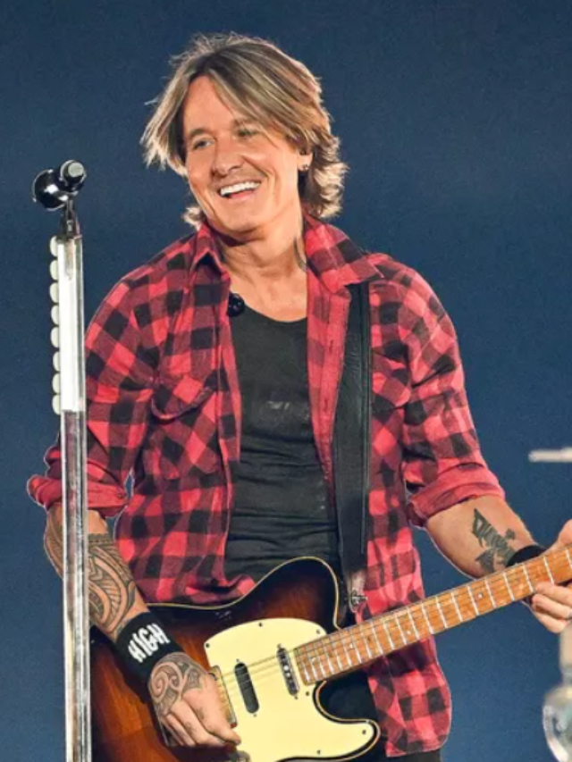 Keith Urban Performs After Divorce Bombshell — With Nicole Kidman Onscreen?!